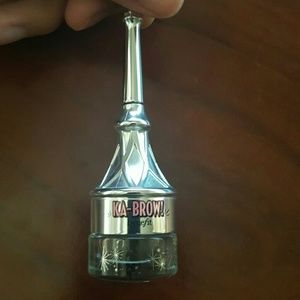 Benefit Kabrow shade 5