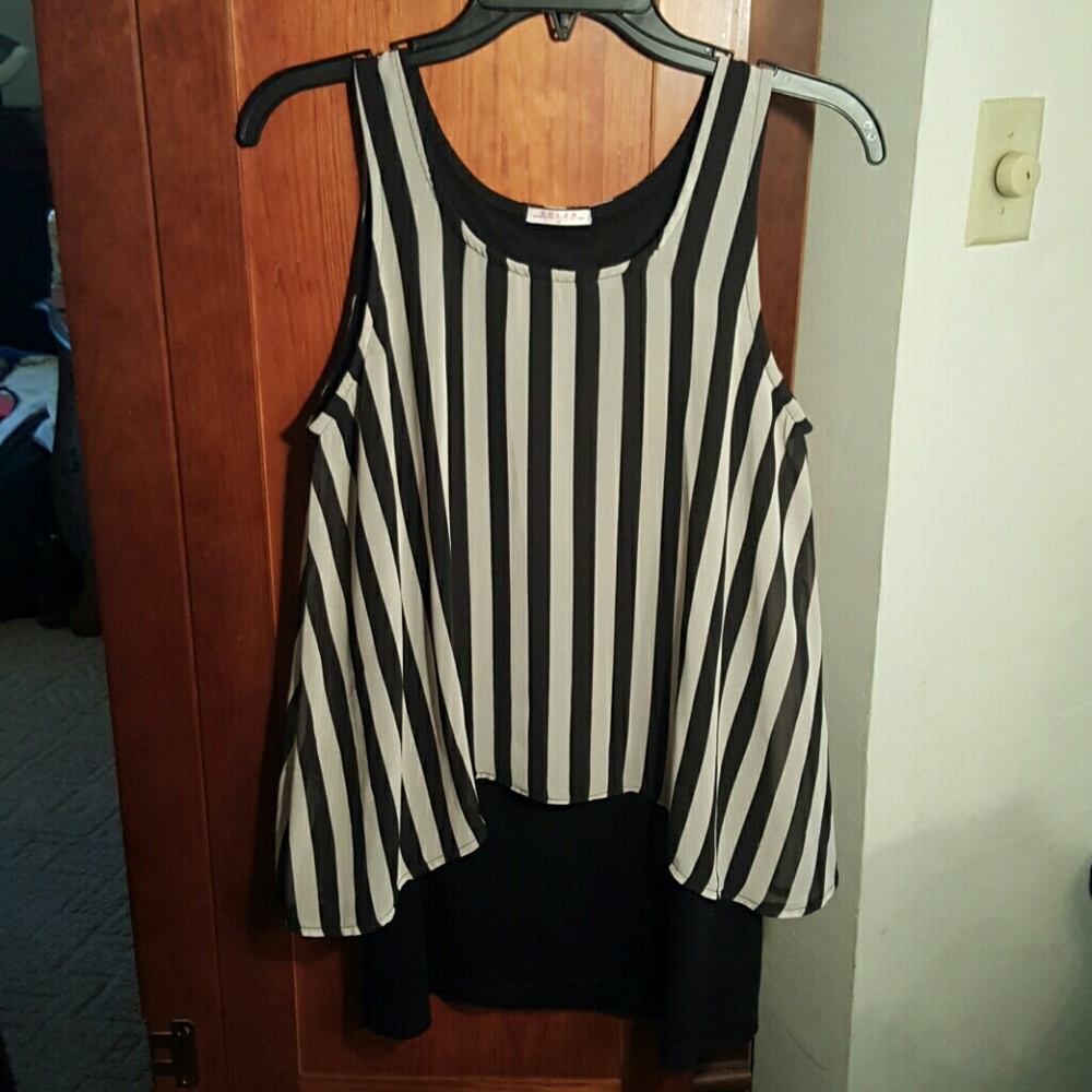 COLZA sz medium striped top euc