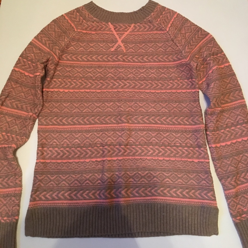 GOTTA GO!! Old Navy girls sweater