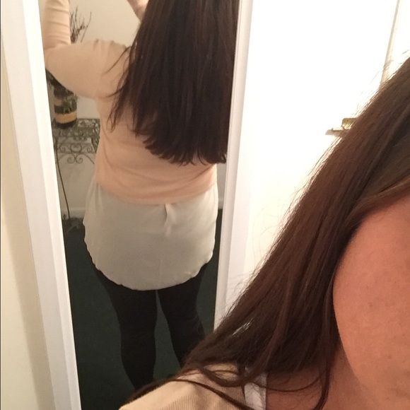 Tan sweater - Picture 4 of 4