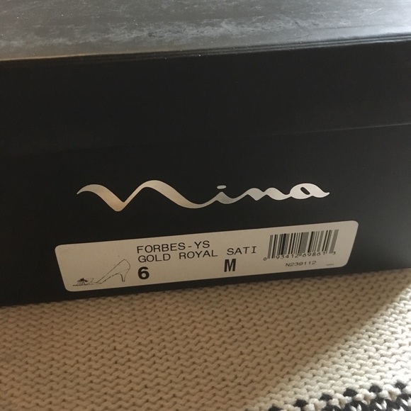 NWT Nina Forbes Champagne Heels - Picture 2 of 3