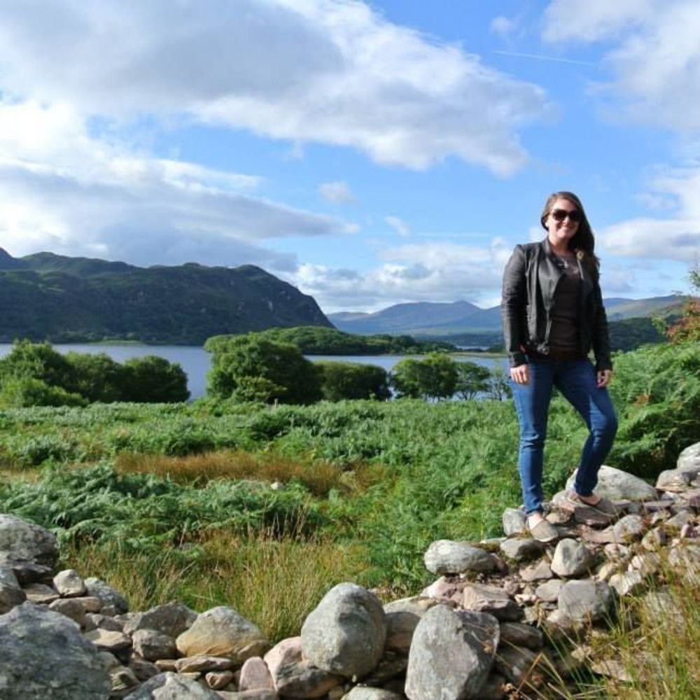 Meet your Posher, Caitlin