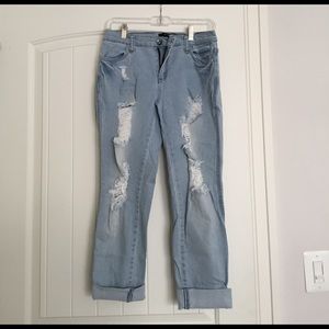 Forever 21 Boyfriend Lightwash Jeans