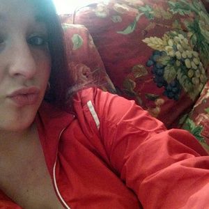 Meet your Posher, Cierra