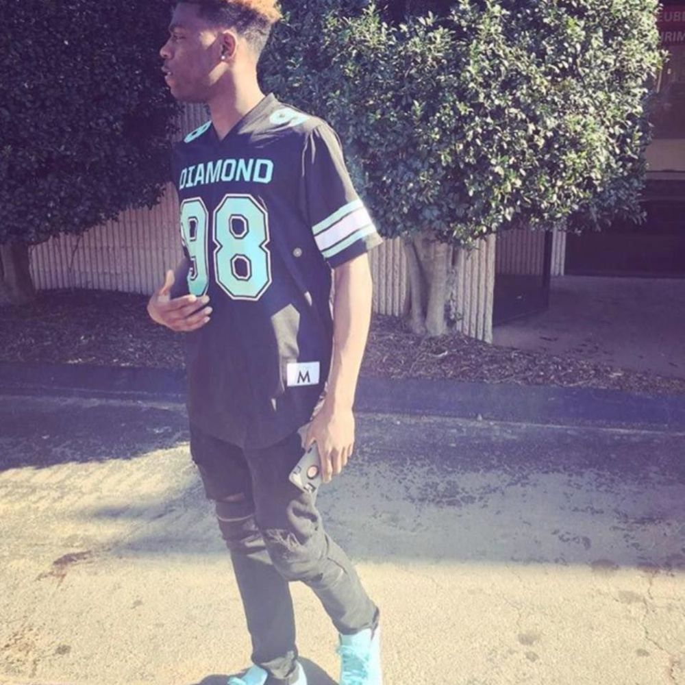 Meet your Posher, Keon