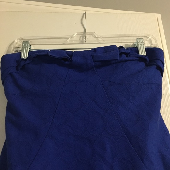 Blue strapless dress with bow - Picture 2 of 3