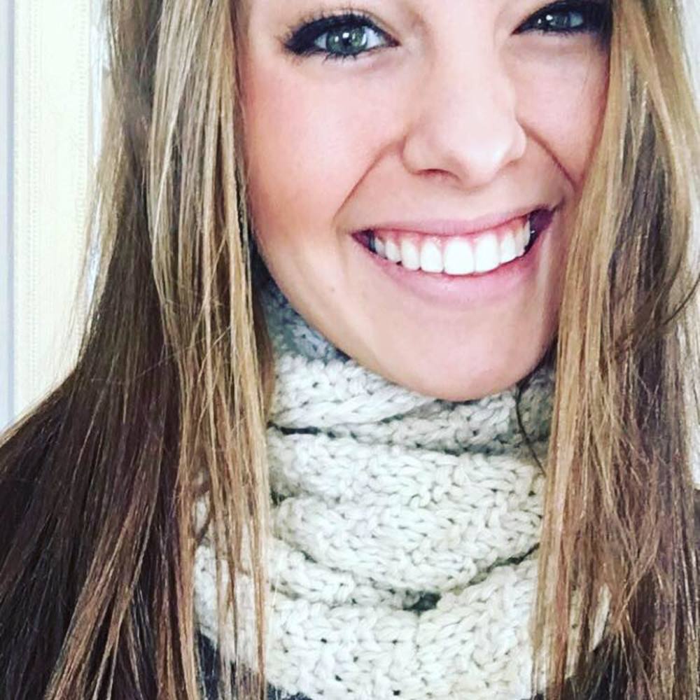 Meet your Posher, Alyssa