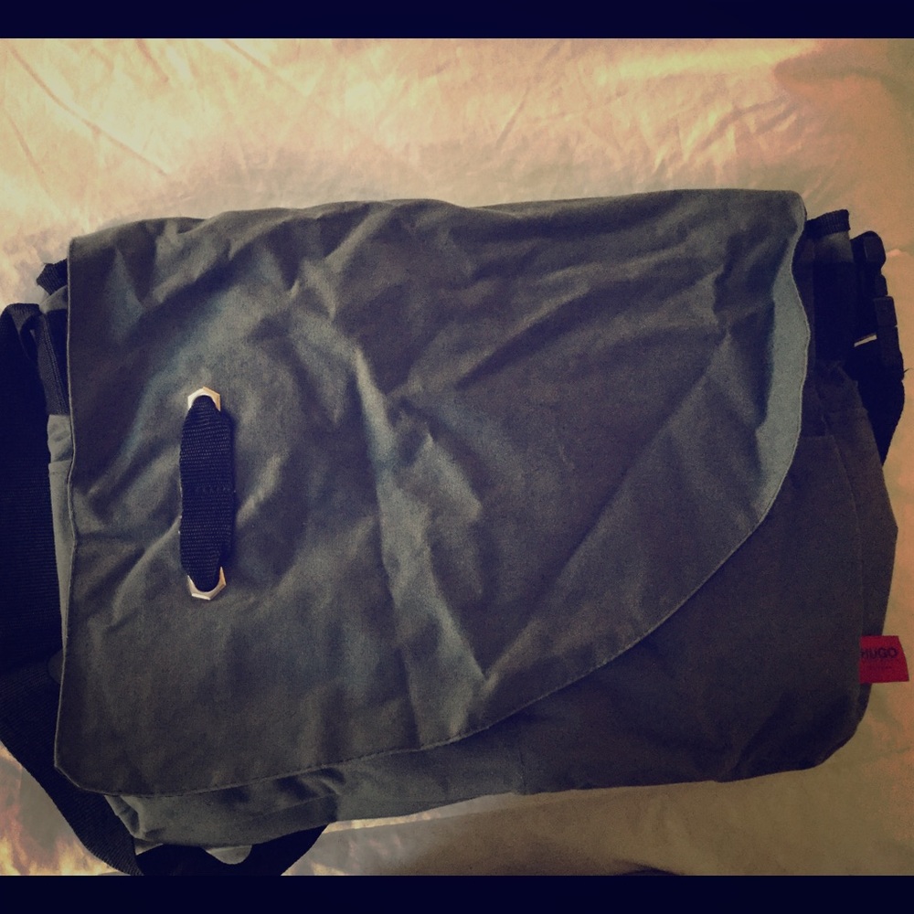Messenger bag