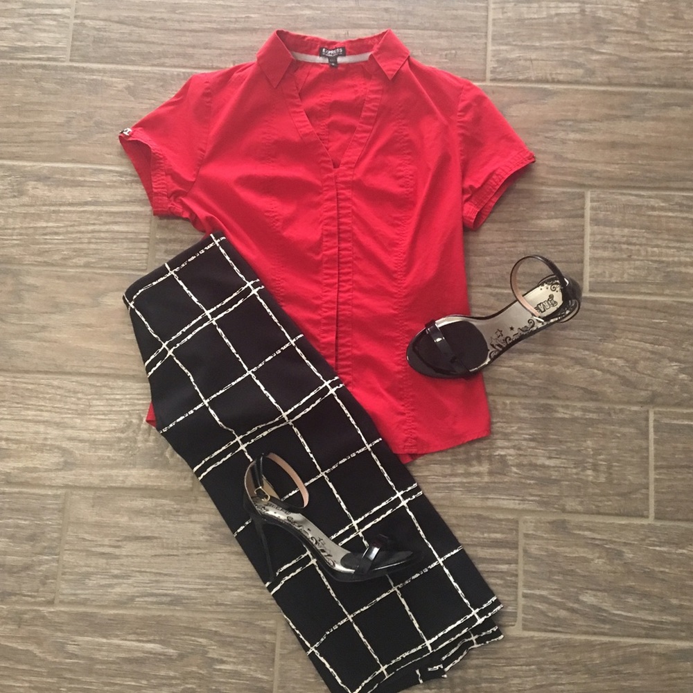 Express Kissing Placket Essential Shirt