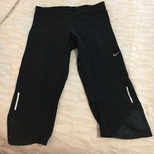 Nike dri-fit training capris