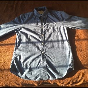 American Eagle Button down