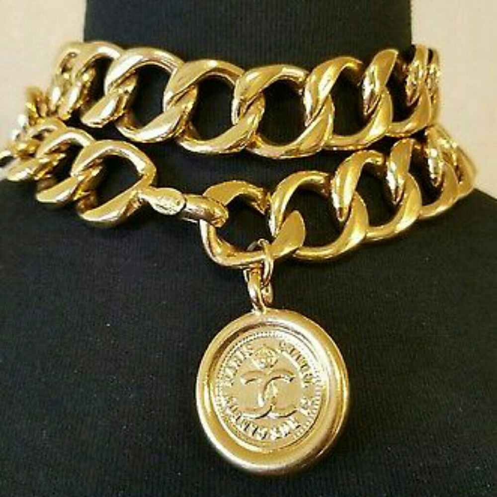 Authentic COCO CHANEL 31 RUE CAMBON Necklace Belt
