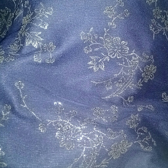 Halter dress - Picture 3 of 3