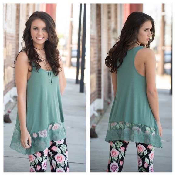 Infinity Raine Tops - 🆕Lace Trim Top