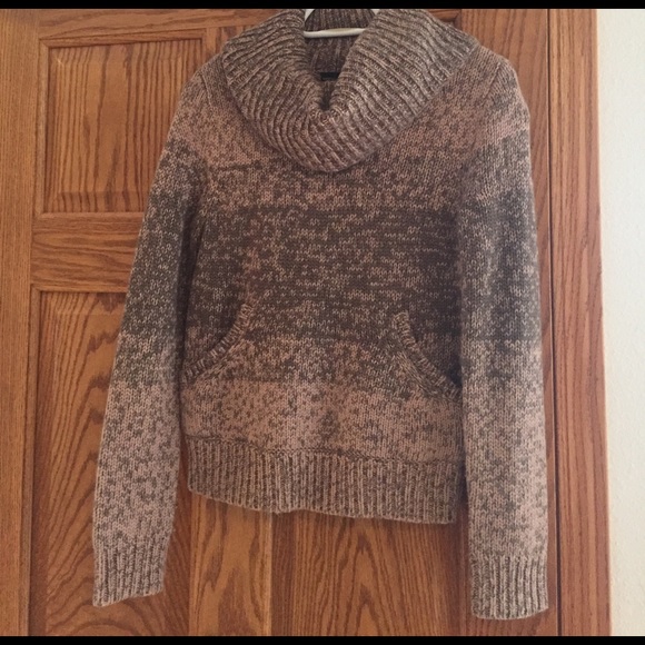 Victoria Secret Sweater - Picture 1 of 4