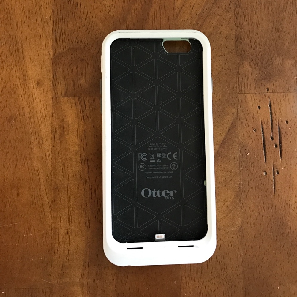 iPhone 6 otter box charging case