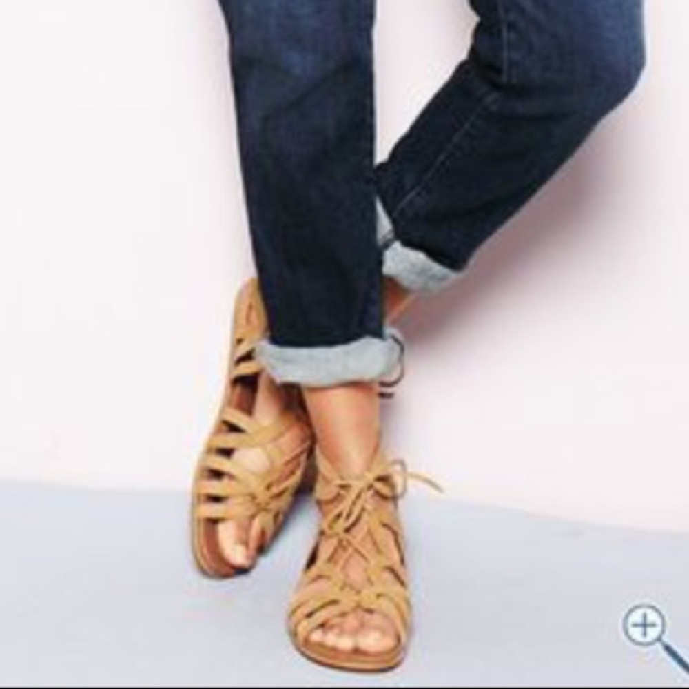 💸SOLD💸Gentle Souls tan suede gladiator sandals - Picture 2 of 7