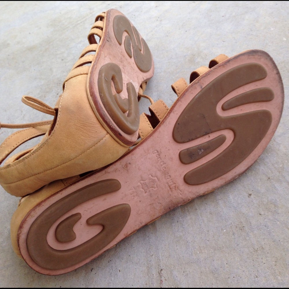 💸SOLD💸Gentle Souls tan suede gladiator sandals - Picture 7 of 7