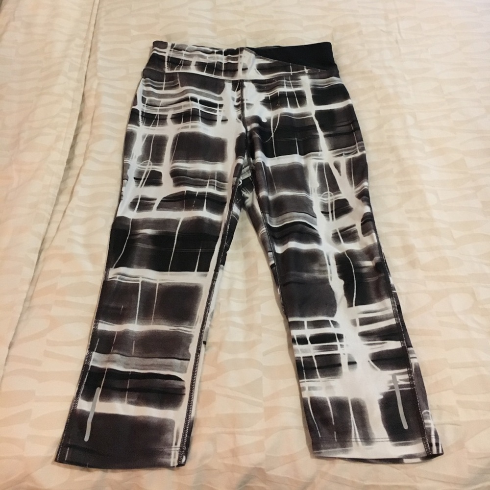 Nike dri-fit training capris