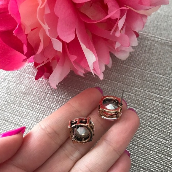 LAST 1 | Sparkling Gem Stud Earrings - Picture 3 of 3