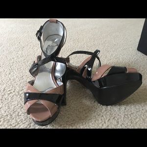 MARK DOWN!! Guess platform peep toe heels