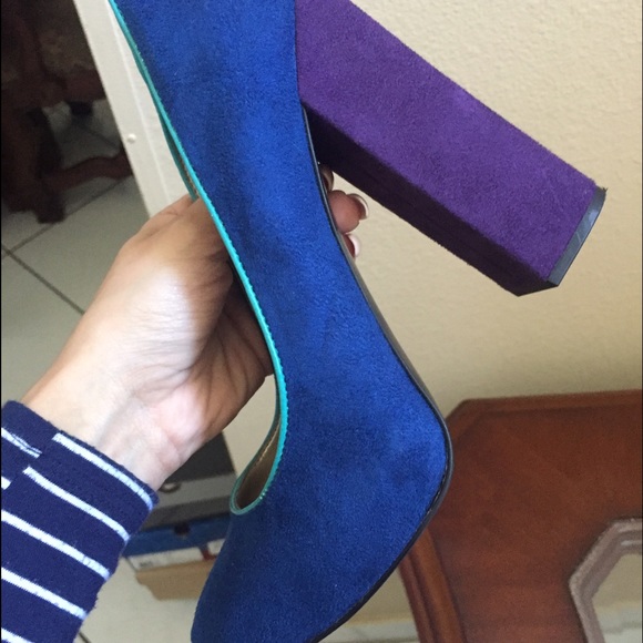 Free Style Heels - Picture 2 of 4