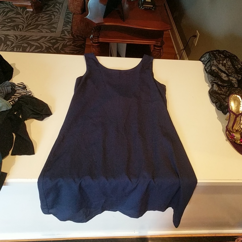 Dress - Picture 2 of 2