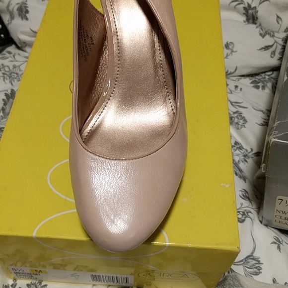 Excellent heels - Picture 3 of 3