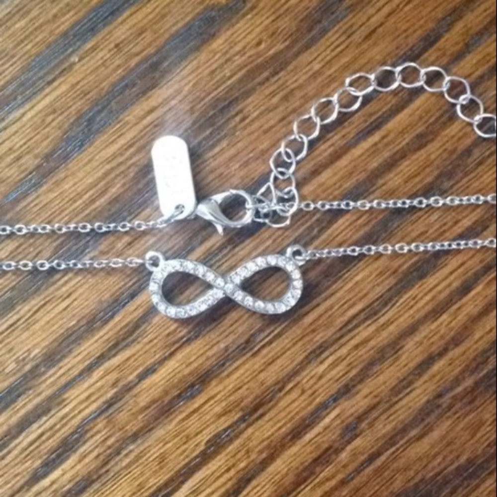 Aeropostale Infinity necklace