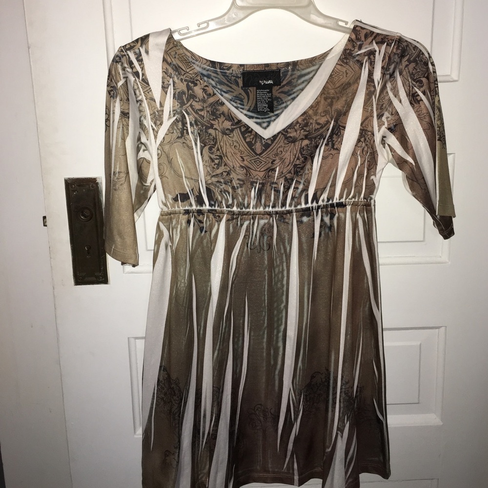 Like-new condition long shirt/dress