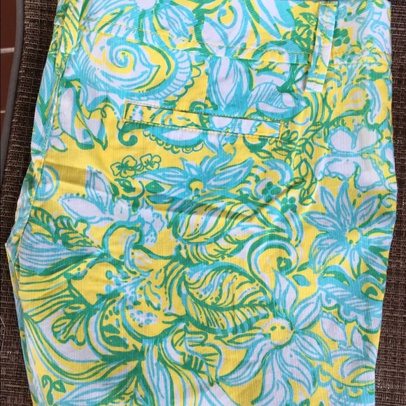 🅿️Lilly Pulitzer Shorts - Picture 4 of 4