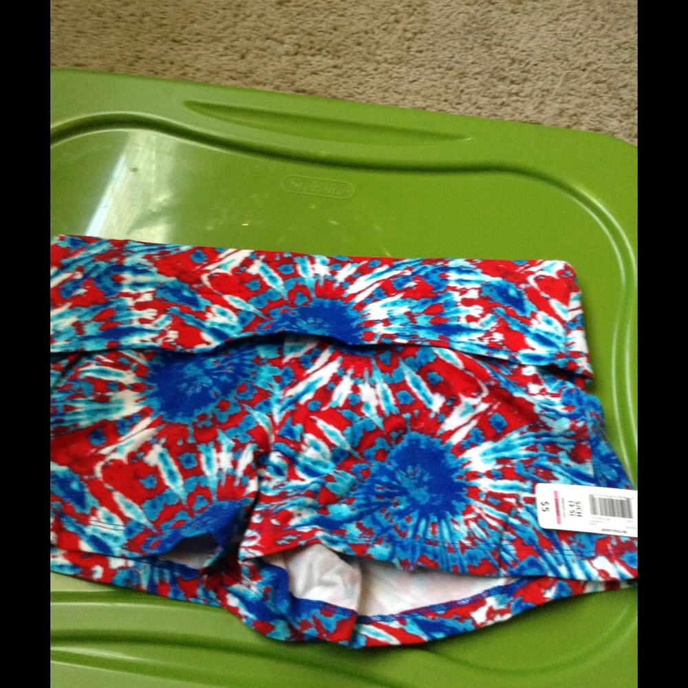 REDUCED  Stretch shorts
