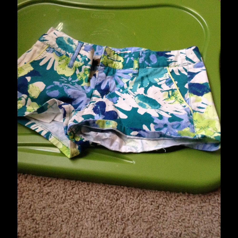 REDUCED Mossimo shorts
