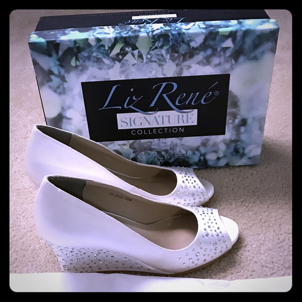 Brand new wedding shoes! Wedges!!