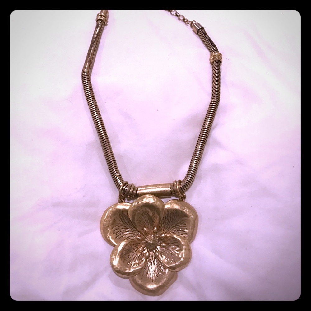 Stella and Dot Necklace