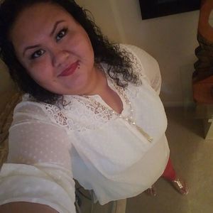 Meet your Posher, Crystal
