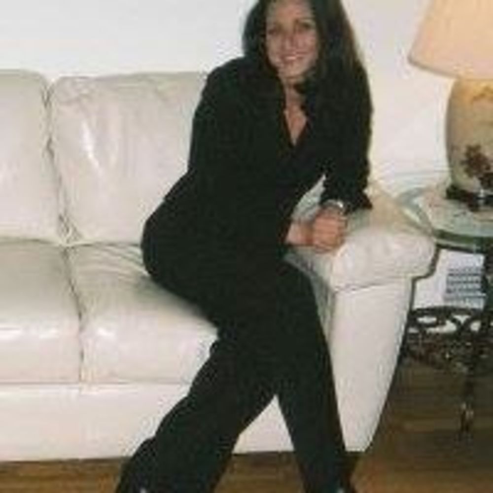 Meet your Posher, Debbie