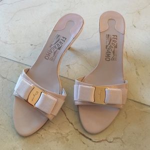 Salvatore Ferragamo authentic heel mules sz 6