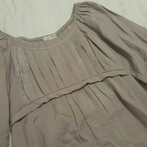 Sleeved boutique blouse