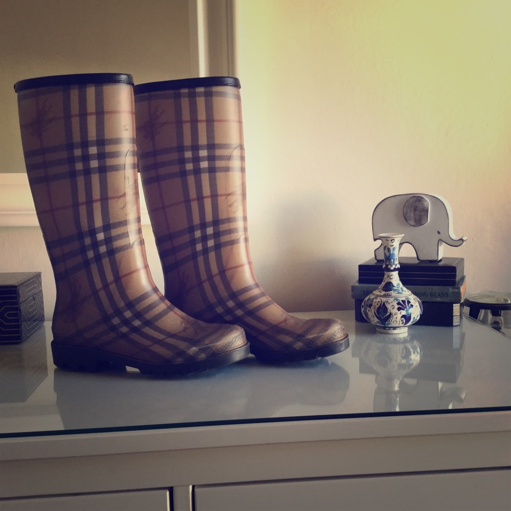Rain boots