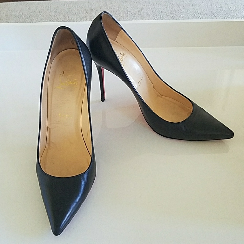 Louboutin Decollete Black Leather Matte