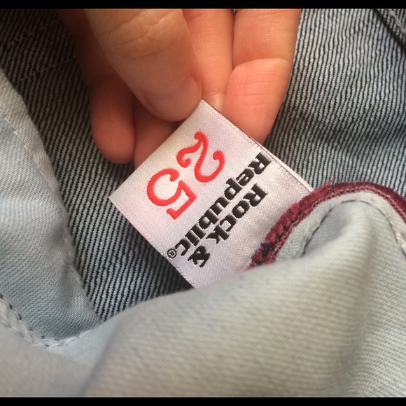 NWOT Rock&Republic Kiedis Flares Size 25 - Picture 3 of 4