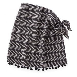 Stella & Dot black/white sarong L/XL never worn
