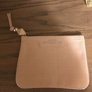 GIVENCHY mini pouch