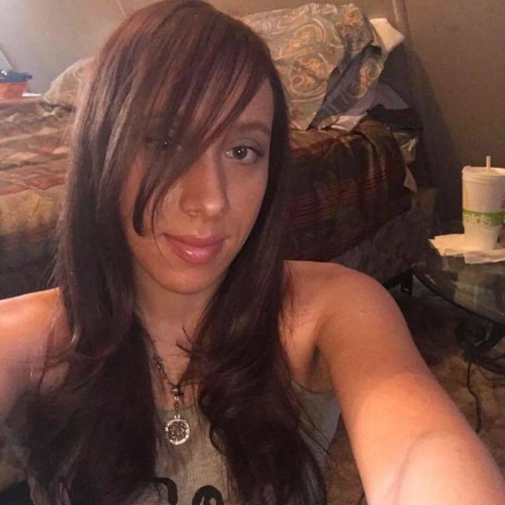 Meet your Posher, Bettina