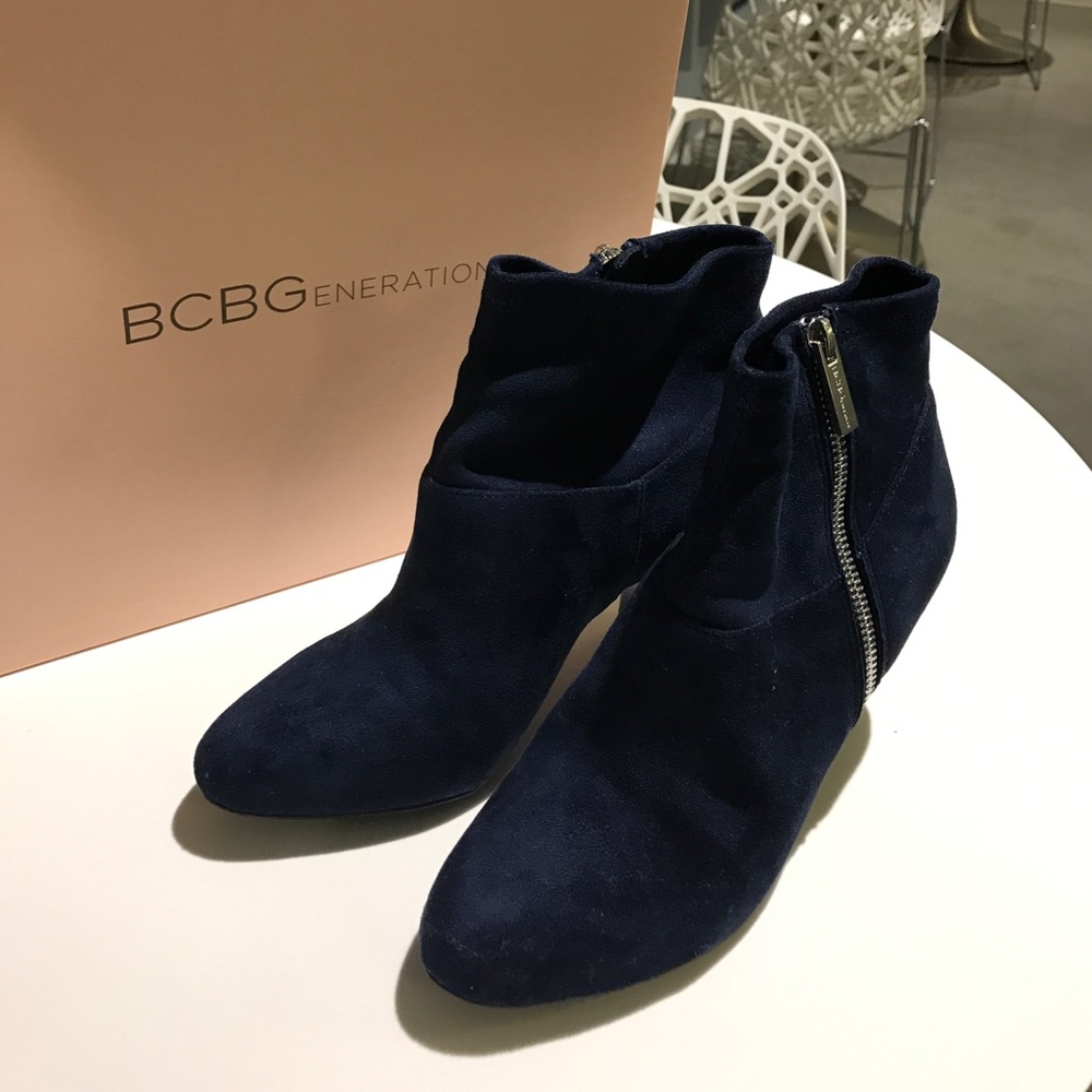 BCBG ankle boot - Picture 2 of 3