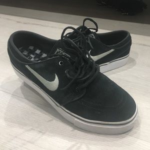 Nike zoom air in black