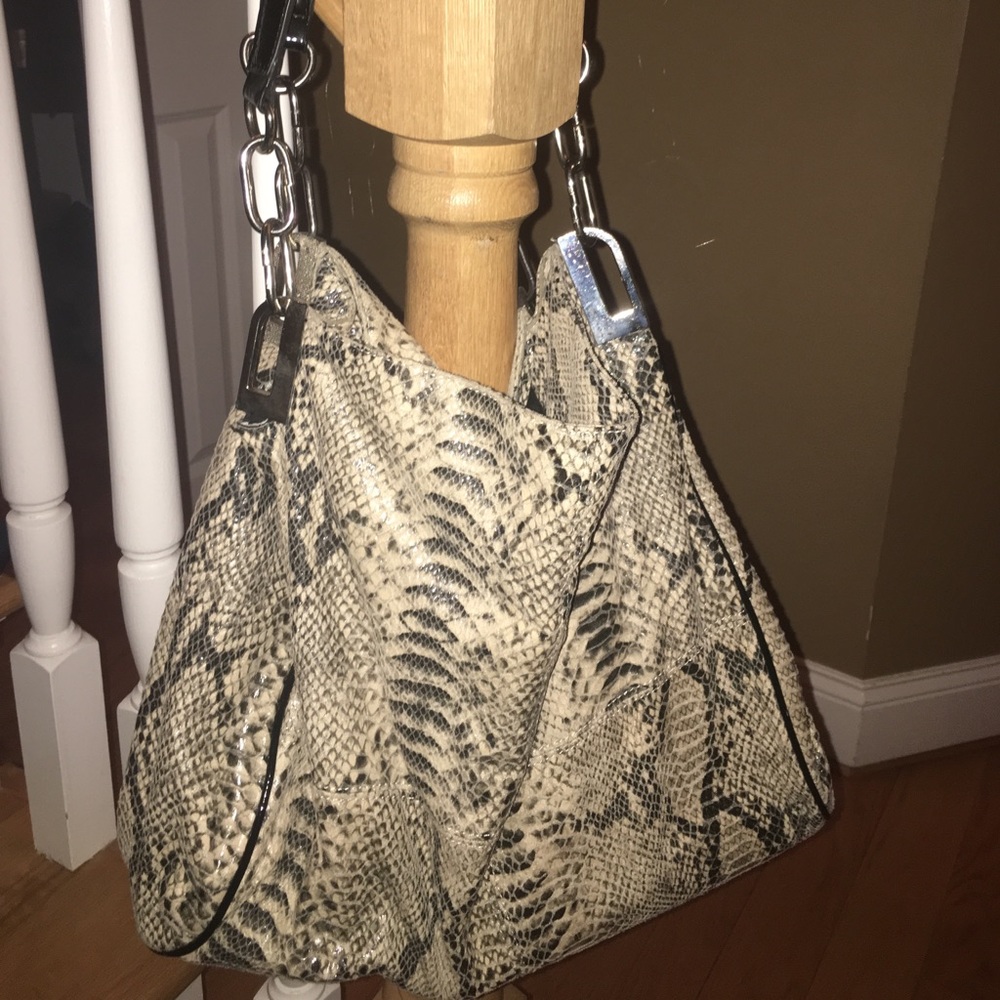 Over the shoulder or arm bag!