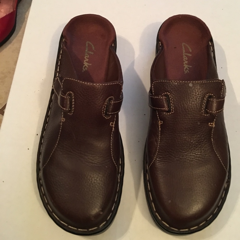 Brown Leather Clark Mules