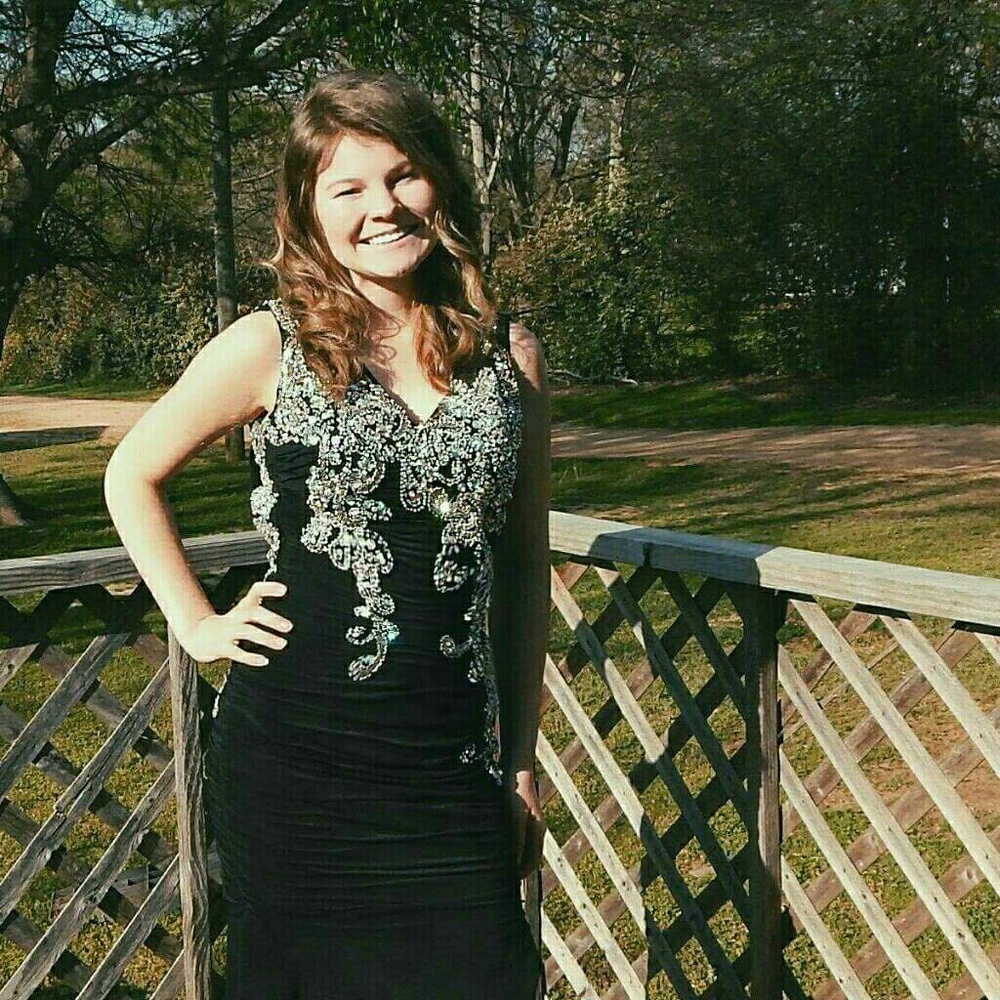 Prom/pageant dress - Picture 4 of 4